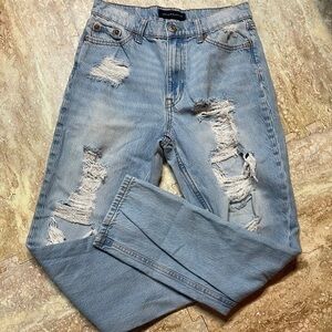 Aeropostale women’s mom jean, distressed look, light wash. Size 2.